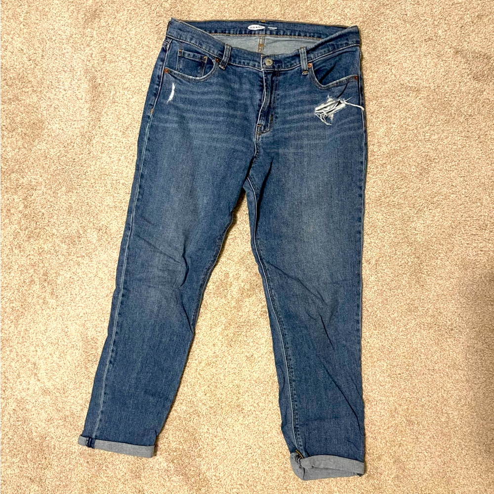 Old Navy Boyfriend Mid Rise Women’s Distressed Jeans 4